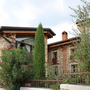 https://corte-tre-vigne.hotelinveneto.com